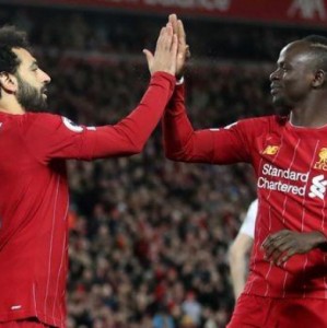  利物浦定位球战术奏效，客场绝杀布伦特福德缩小分差  