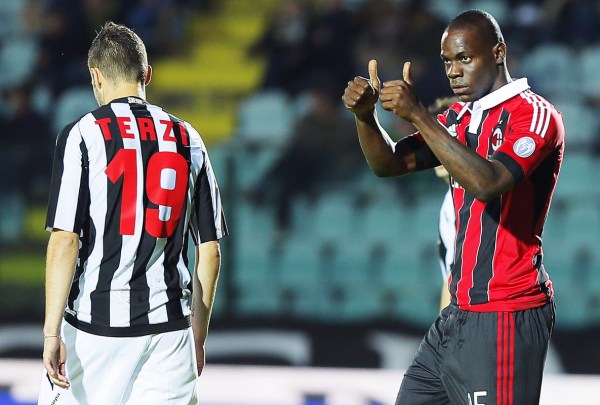  AC米兰绝杀对手，圣西罗见证蓝黑奇迹