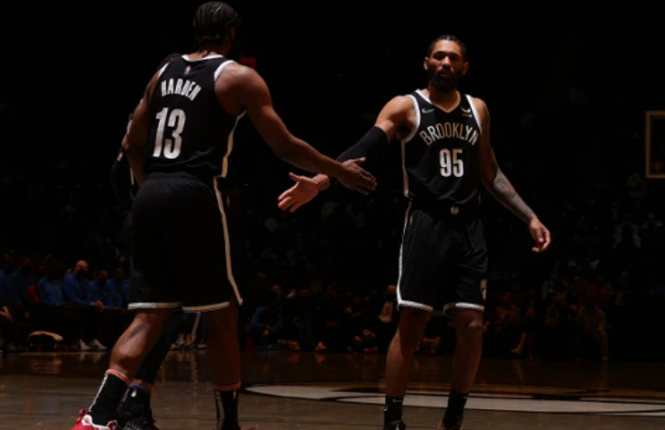  亚历山大准三双掌控节奏，雷霆末节发力擒下爵士